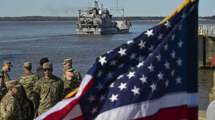 США начнут консультации с союзниками по НАТО о выводе войск из Европы после саммита в Гааге