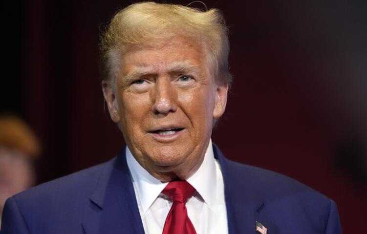 Трамп считает рискованным насильственное свержение аятоллы Хаменеи