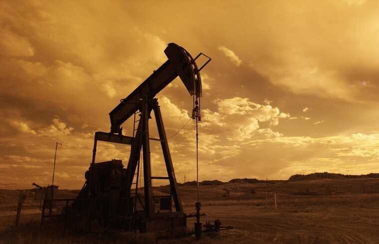 Великобритания поддержала снижение потолка цен на российскую нефть до 47,6 доллара за баррель