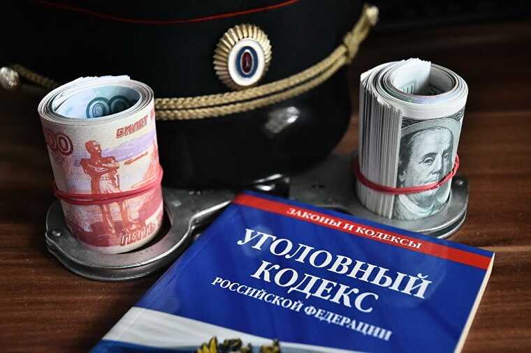 Во Владивостоке осудили экс-сотрудниц таможни по делу о многолетних взятках