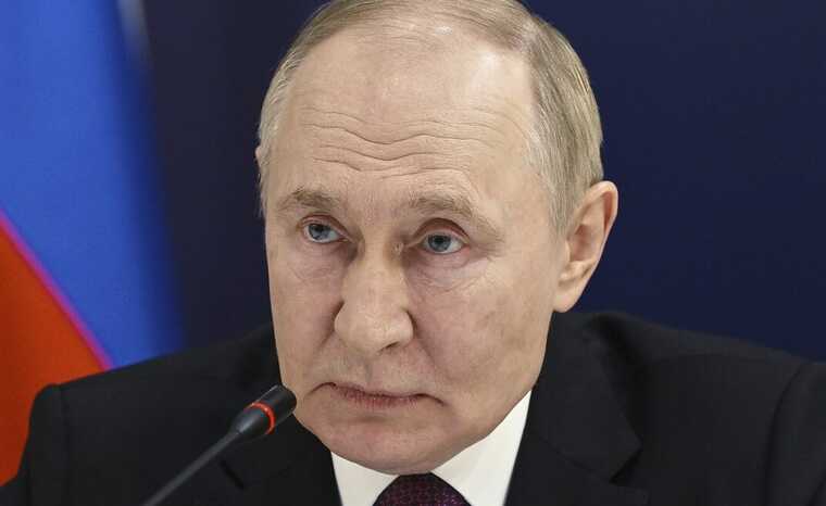 Путин поддержал введение полного запрета на вейпы по предложению губернатора Никитина