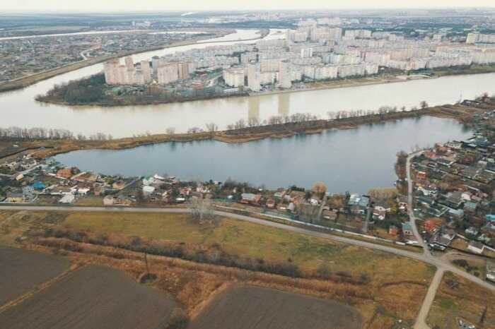 Прокуратура требует возвратить государству 18 гектаров озера Бжегокай, которые были присвоены бывшим председателем Верховного суда Адыгеи