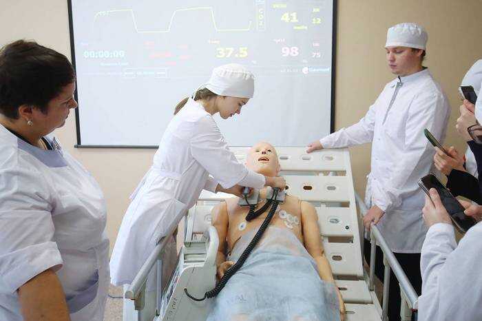 Минздрав собирается перевести все бюджетные места в медицинских вузах на целевое обучение
